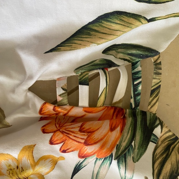 Banana Moon Womens One Piece White Floral Print Miller Kaelua Swimsuit Size M - Picture 4 of 8